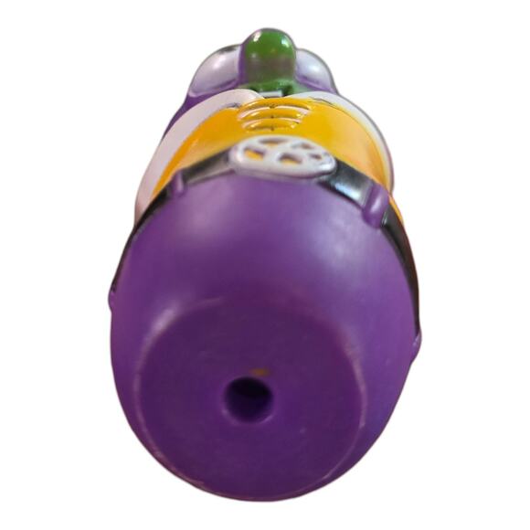 Veggie Tales Larry Boy pvc Plastic toy Big Idea Entertainment 2012 DAMAGED - Picture 5 of 6